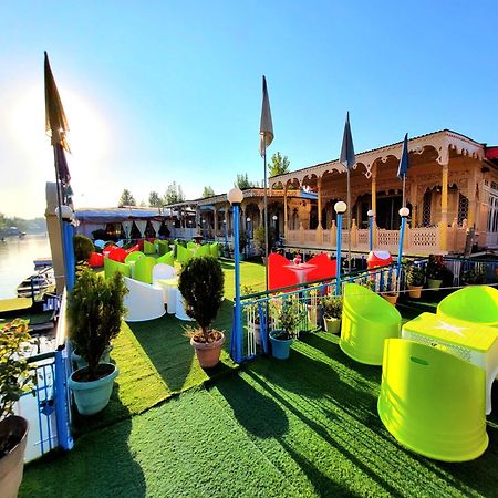 Aziz Palace Group Of Houseboats Сринагар Экстерьер фото