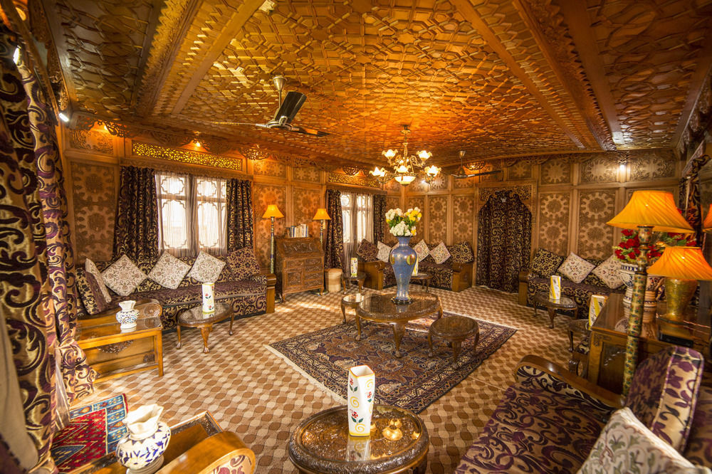 Aziz Palace Group Of Houseboats Сринагар Экстерьер фото