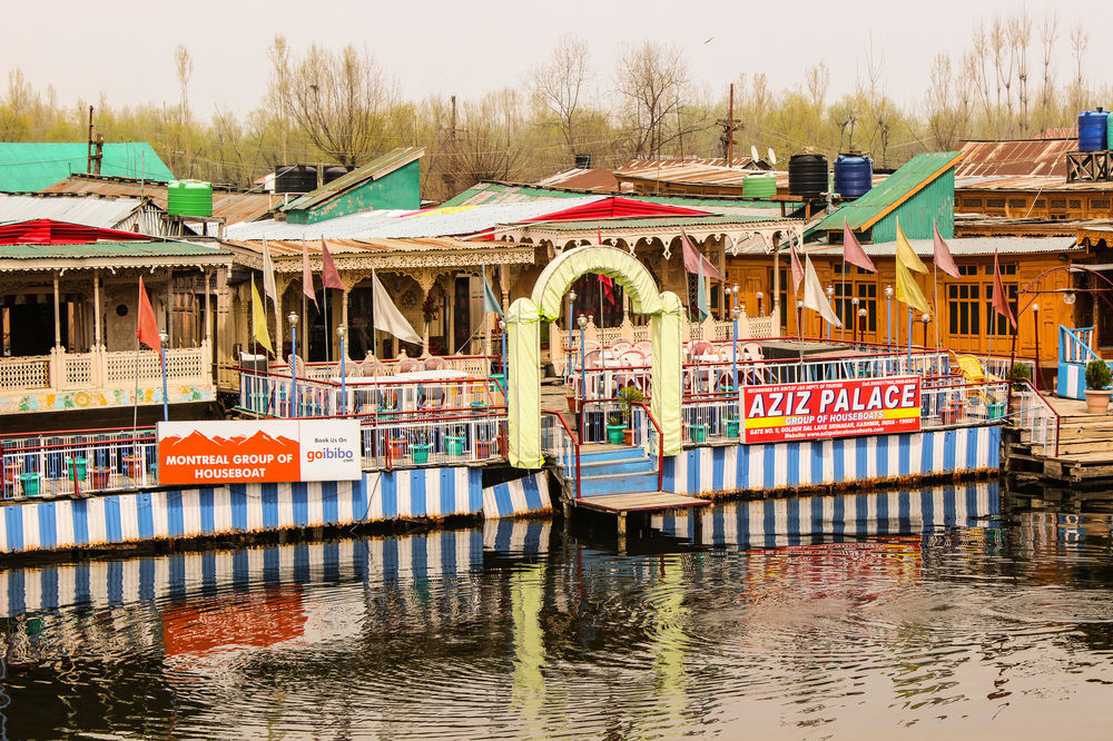 Aziz Palace Group Of Houseboats Сринагар Экстерьер фото